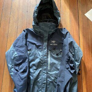 Arc'teryx Jacket Womens M Goretex XCR Theta LT Hiking Waterproof VTG